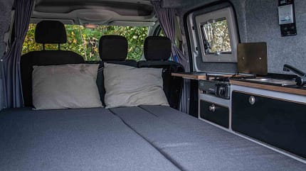 Alpincamper Minicamper Berlingo Hubdach (2022) Alpincamper Minicamper Berlingo Hubdach (2022)