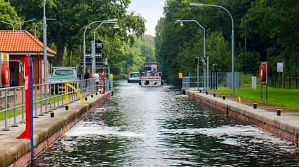 stellplatz, hafen, speicher, luebz, mecklenburg-vorpommern Stellplatz im Hafen am Speicher