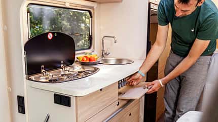 Alkoven-Reisemobil, Eura Mobil Activa One 690 VB, Test Alkoven-Reisemobil Eura Mobil Activa One 690 VB