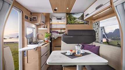 Teilintegrierter Knaus Van Wave 640