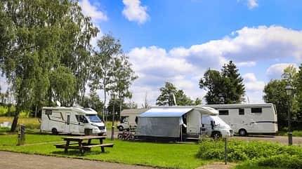 stellplätze, vulkan, vogelsberg, hessen, vulkantherme Stellplatz an der Vulkantherme