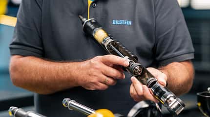 Car, People, Workshop, BILSTEIN Academy, Cutaway Model, OER Videoshooting Academy 2021, Training, Workshop Tips, Human, Person Bilstein Stossdämpfer B6 Camper