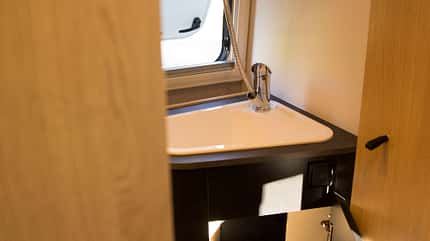Campingbus-Neuheit Sunlight Cliff 590 4x4 (2023), Campervan, Camper, Campingbus Campingbus-Neuheit Sunlight Cliff 590 4x4 (2023)