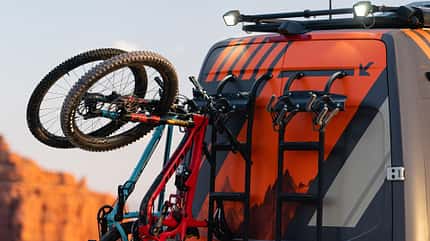 Outside Van Tails (2023), Campervan, Customized, Offroad-Camper, Allrad, Sprinter, Campingbus Allrad-Campervan Outside Van Tails (2023)