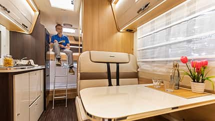 alkovenmobile, buerstner, rimor, vario-mobil, adria, forster Neue Alkovenmobile 2023