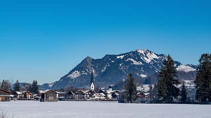 Kleinwalsertal, Oesterreich, Wintersport Kleinwalsertal Fischen im Allgaeu