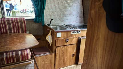 Bischofberger Family, Oldtimer, Camper Bischofberger Family Kueche