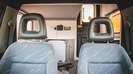 Suzuki Jimny Camper Blick in den Wohnraum Suzuki Jimny Camper Blick in den Wohnraum