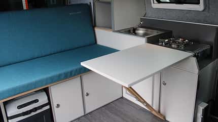 Dailycamper, Fiat Scudo, Microcamper, Küchenzeile, Tisch, (2023) Dailycamper, Fiat Scudo, Microcamper, Küchenzeile, Tisch, (2023)