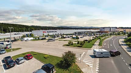 Herstellergruppen, Report, Werk, Hauptsitz Report Herstellergruppen Adria Hauptsitz