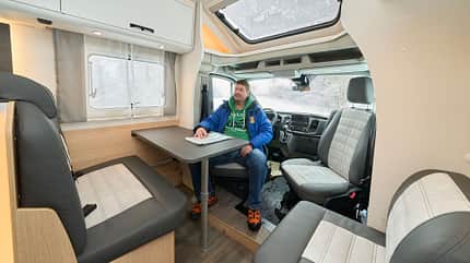 Premiere, Sunglight, Ford, Wohnmobil Premiere Sunlight Tischbereich