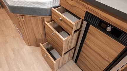 Schubladen, Fußende Bett, Kühlschrank Schubladen, Fußende Bett, Kühlschrank