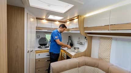 La Mancelle packt beim Elegance 490 CB, Supercheck La Mancelle Elegance 490 CB