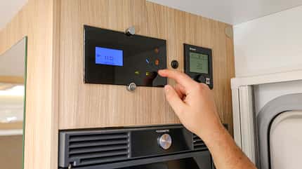 La Mancelle packt beim Elegance 490 CB, Supercheck La Mancelle Elegance 490 CB Elektrik