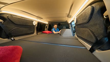 VW T7 Multivan, Bulli, Campervan, Modularer Ausbau Spacecamper Modular Serial 7 VW T7 Multivan Bett