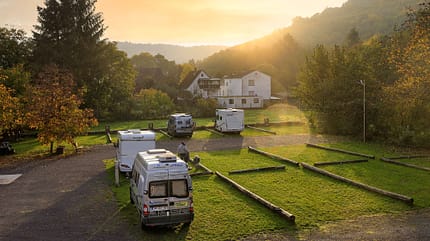 Stellplatz an der Weinstube Schalkhaus, Bayern Stellplatz an der Weinstube Schalkhaus GelŠnde f