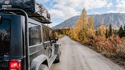 Yucon mit dem Van Stra§e i