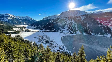 Tannheimer Tal, Oesterreich, Winter, Camping Tannheimer Tal Haldensee f