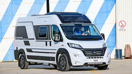 Kaufberatung, Bestseller, Campingbusse mit Bad Adria Twin Supreme 640 SGX Campingbus i