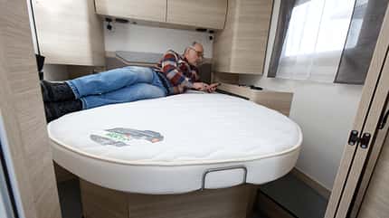 Heckbett, Queensbett, Schlafzimmer Heckbett, Queensbett, Schlafzimmer