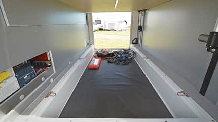 Rapido 696 F, Quickcheck Rapido 696 F Garage f
