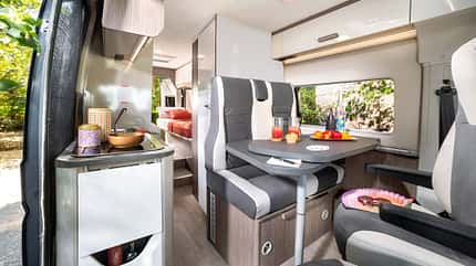 Campingbusse mit Bad Ÿber 10 Metern, Kauftipp Campingbusse mit Bad Sitzgruppe i