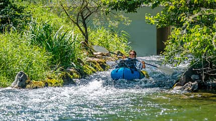 Wasserwandern, Kanu, Kajak, paddeln Wasserwandern Fluss i