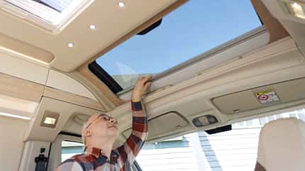 Eura Mobil Van 635 EB, La Strada Avanti E Eura Mobil Van 635 EB Panoramafenster f