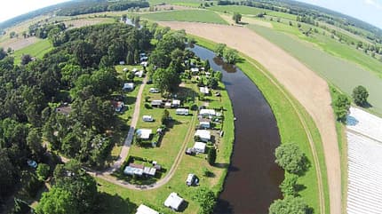 Campingplatzanlage, Luftaufnahme, Fluss Aller, Wasser Campingplatzanlage, Luftaufnahme, Fluss Aller, Wasser