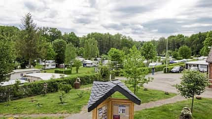 Campingplatzanlage, Infohäuschen, Wege Campingplatzanlage, Infohäuschen, Wege