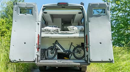 Heckansicht, Garage, Stauraum, Bett Heckansicht, Garage, Stauraum, Bett