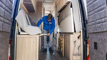 Kabe Van 690 LB (2023) Kabe Van 690 LB Garage f