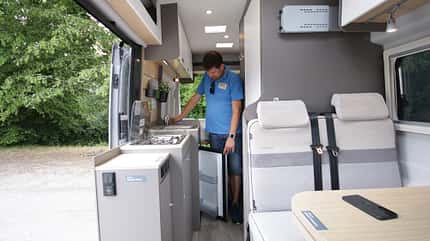 Küche, Kühlschrank, Durchschuss, Innenraum Küche, Kühlschrank, Durchschuss, Innenraum