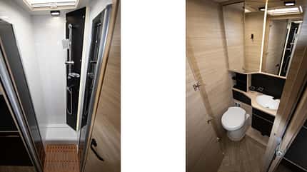 Bad, Sanitärraum, Dusche, abtrennbare Duschkabine, WC Bad, Sanitärraum, Dusche, abtrennbare Duschkabine, WC