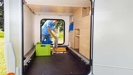 Sunlight T 680 AE, Joa Camp 75 T Sunlight T 680 AE vs. Joa Camp 75 T f