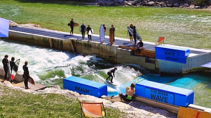 reise-tipp, salzkammergut, wohnmobil, oesterreich Salzkammergut - Fluss-Surf-Anlage