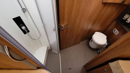Raumbad, Dusche, WC Raumbad, Dusche, WC