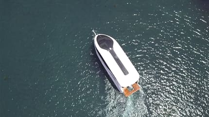 Vogelperspektive, Caravan schwimmt Vogelperspektive, Caravan schwimmt