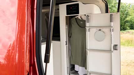 Ford Nugget Campervan, Neuheit 2024, kompakter Camper Ford Nugget Campervan Kleiderschrank