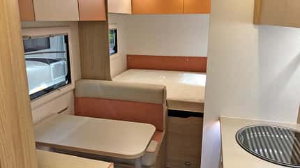Sitzgruppe, Doppelbett Sitzgruppe, Doppelbett