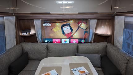 Home Office Caravan, mobiles Arbeiten, digitale Nomaden, Studie Home Office Caravan, mobiles Arbeiten, digitale Nomaden, Studie