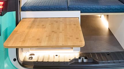 Nordvan ID.Bee ID.Buzz-Campervan, Elektro-Camper Nordvan ID.Bee ID.Buzz-Campervan Tisch