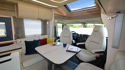 Rapido 696F Aufbauformen Rapido 696F f