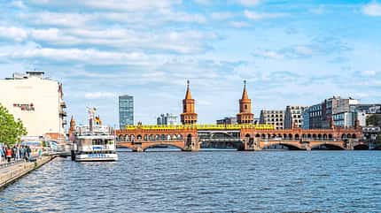 Reise Berlin Oberbaumbruecke f