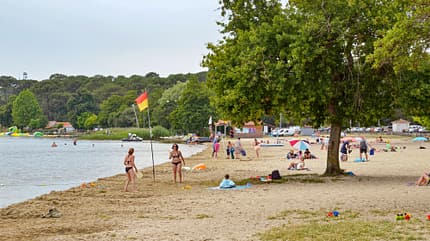 Yelloh! Village Les Grands Pins Yelloh! Village Les Grands Pins Strand f