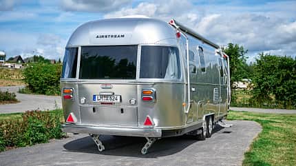 Airstream 648 International Eriba Touring 820 vs. Airstream 648 International f