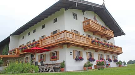 Camping auf dem Bauernhof Oberbayern Bauernhaus