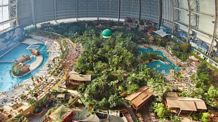 Schwimmbecken, Garten, Indoor-Wasserwelt, Badeparadies, Kuppel Schwimmbecken, Garten, Indoor-Wasserwelt, Badeparadies, Kuppel