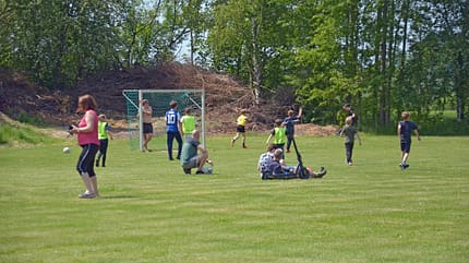 Fußball, Rasen, Tor, Kinder, Familien, Aktivitäten