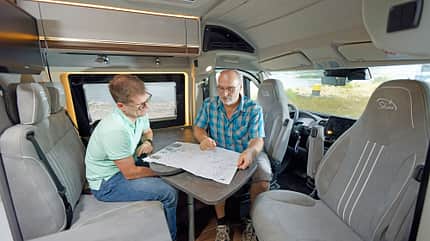 Poessl Summit Shine 640 (2024) Pšssl Summit Shine 640 (2024) Campingbus f